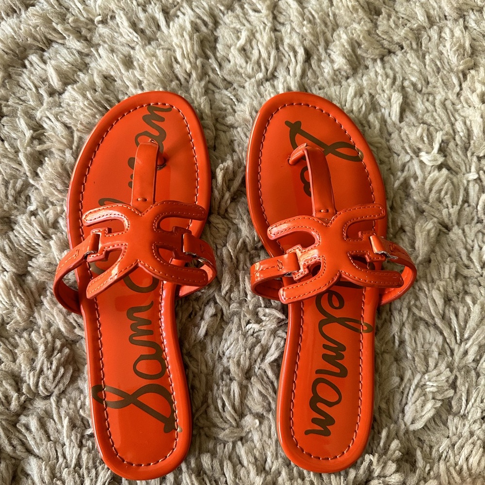 Sam Edelman orange patent leather thong sandals 6.5 wide